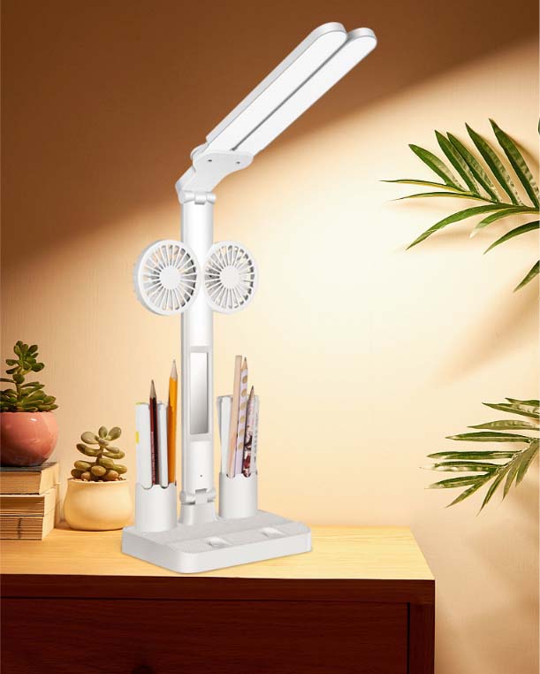 Lámpara de Escritorio con Ventilador: Ilumina y Refresca tu Espacio con Estilo y Comodidad